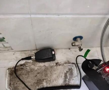 防城港市屋顶漏水维修公司分享下卫生间漏水的危害及解决方法